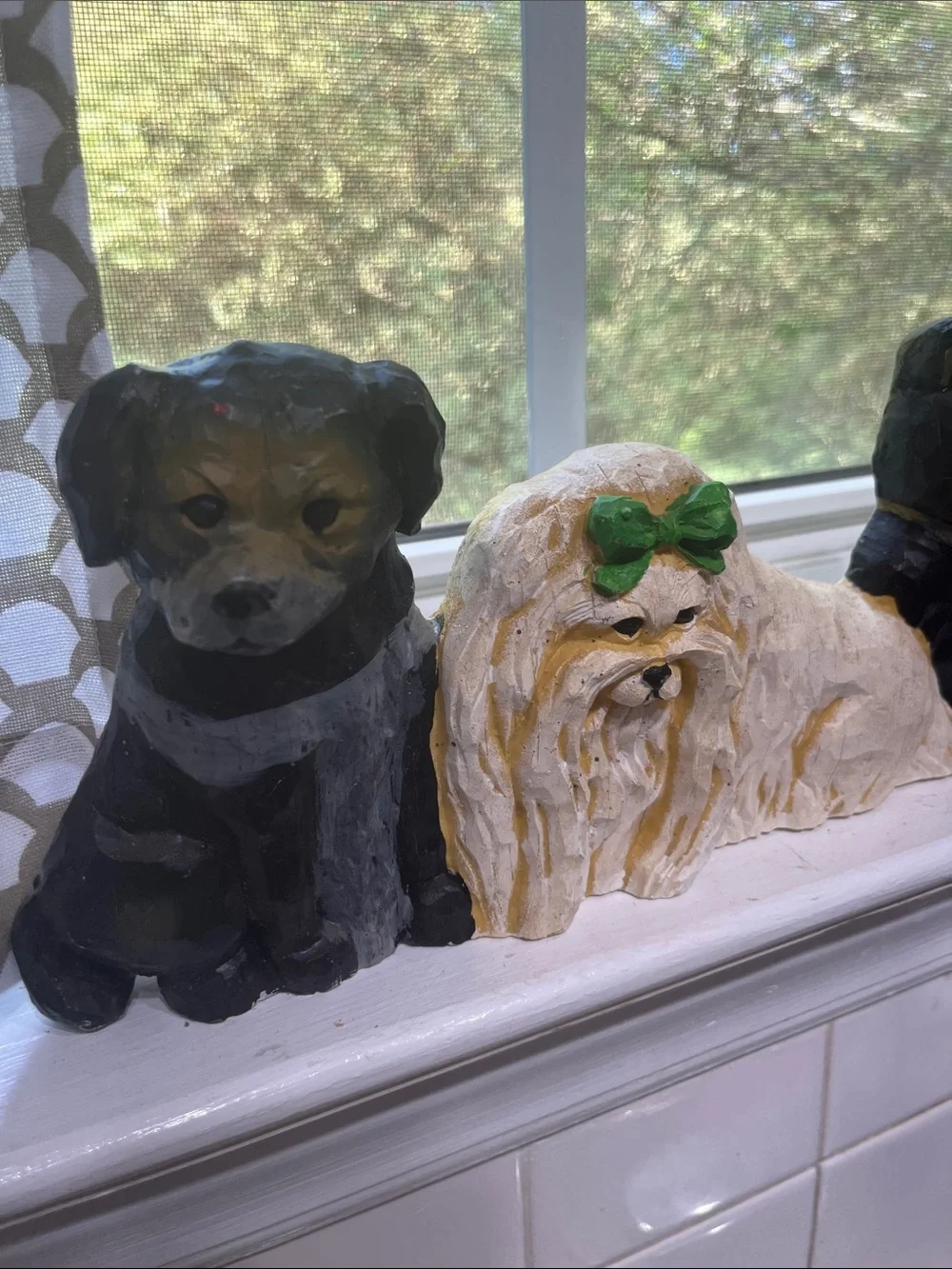 Decorative Dog Figurine for Wall or Shelf